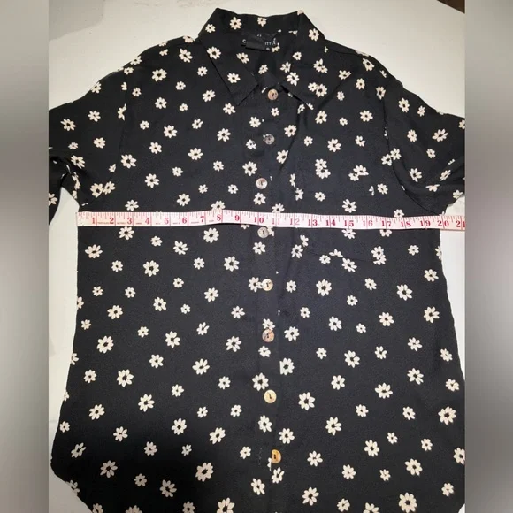 CAROLE LITTLE Collared Blouse Top Button Front Black off-white flowers  Size 6 - Picture 4 of 5